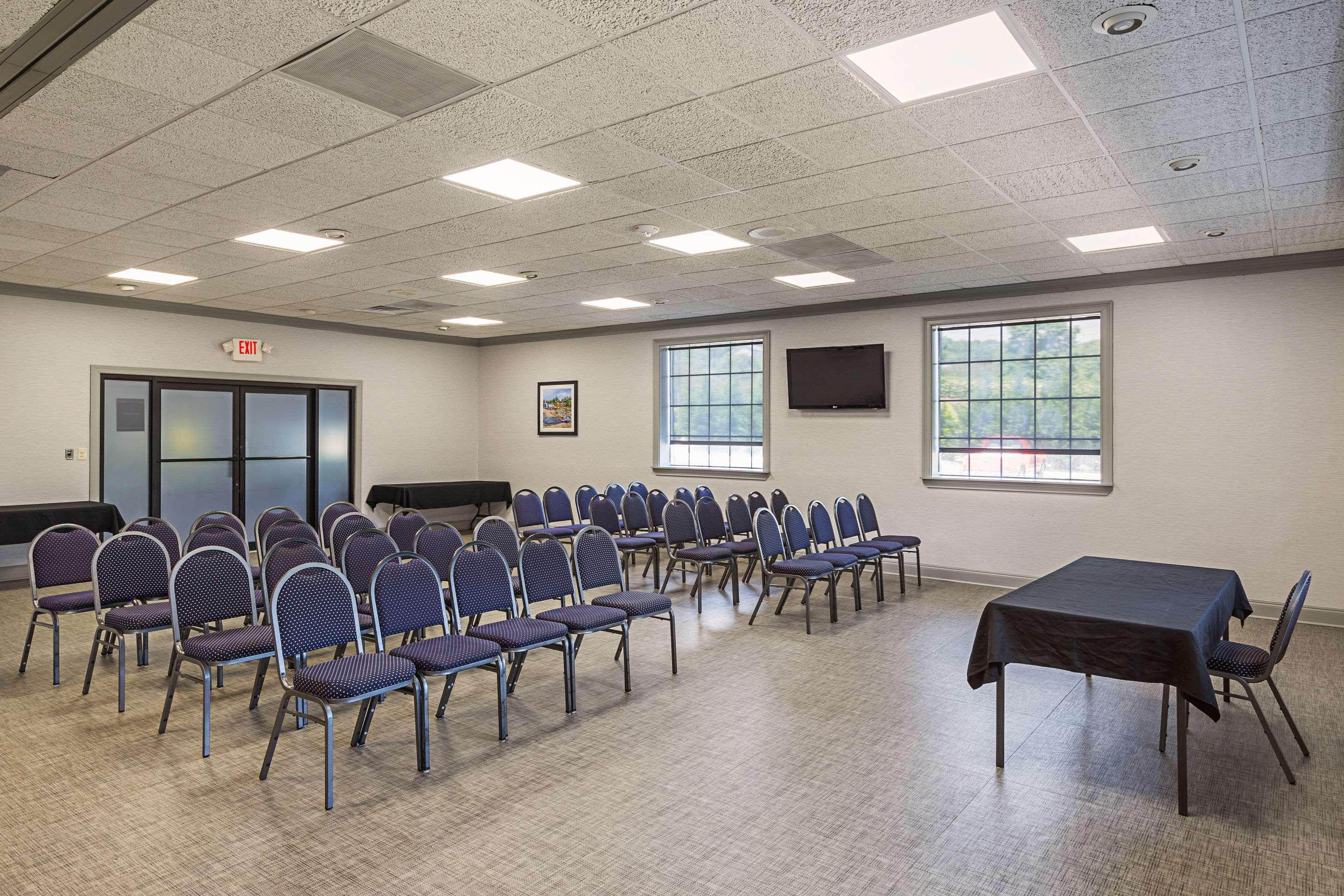 Quality Inn & Suites Greenville - Haywood Mall Buitenkant foto