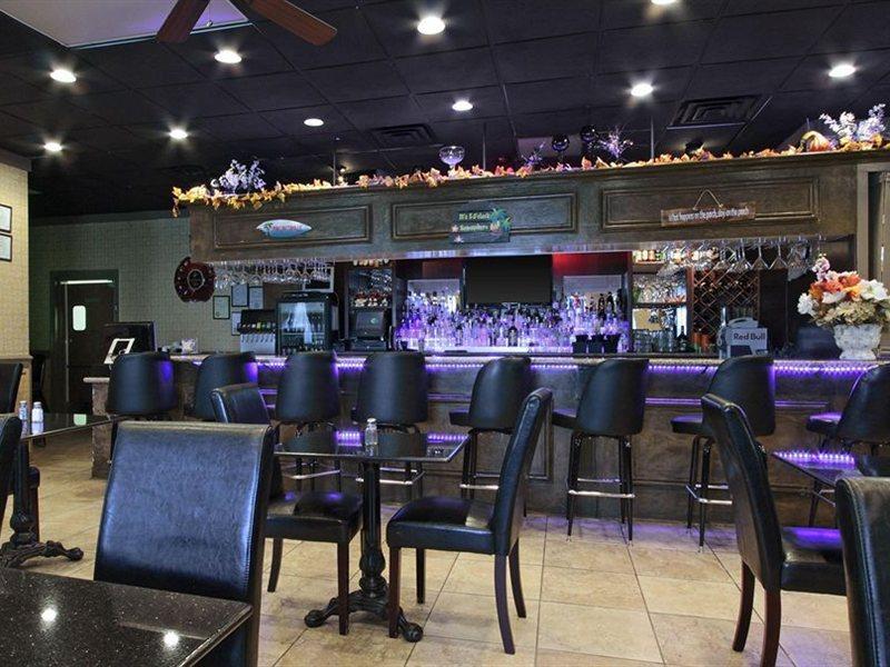 Quality Inn & Suites Greenville - Haywood Mall Buitenkant foto