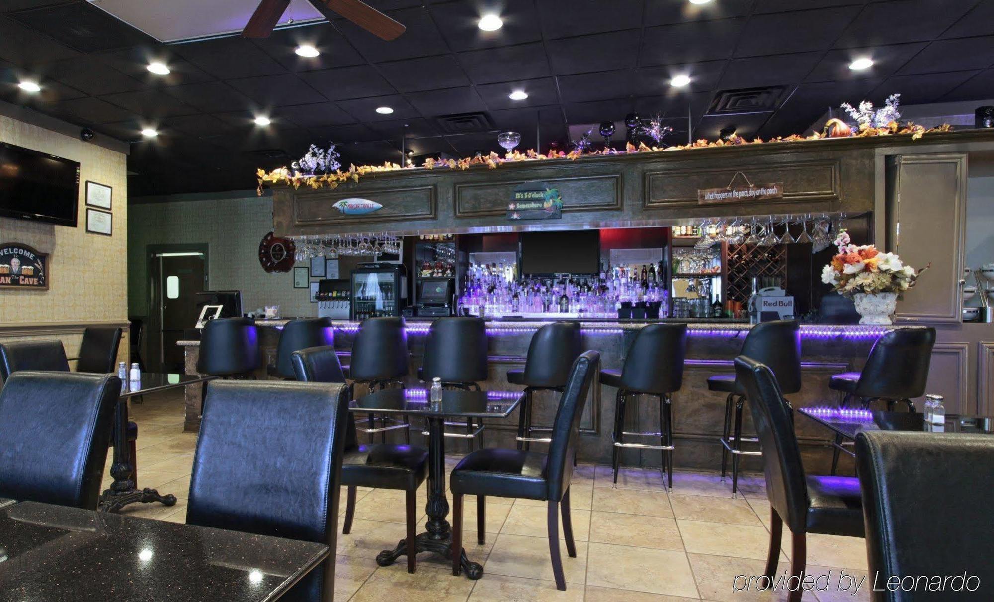 Quality Inn & Suites Greenville - Haywood Mall Buitenkant foto